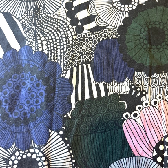 Marimekko and Uniqlo collab oversized maximalist floral long sleeve tunic NWT - Picture 3 of 9